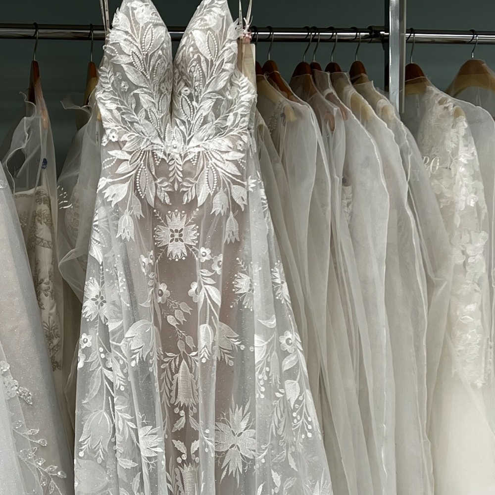 Maggie Sottero White Floral Lace Wedding Dress